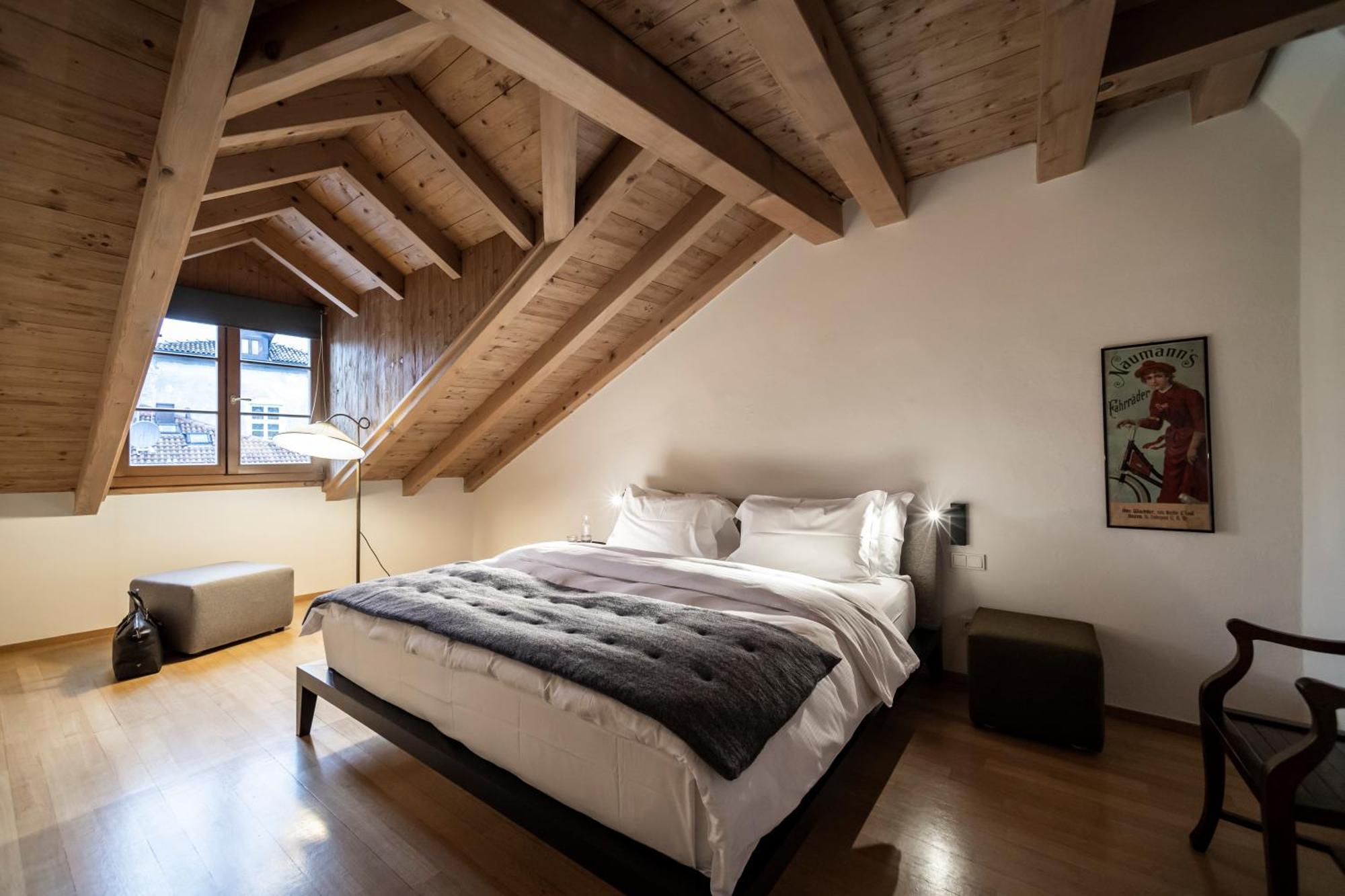 Goldenstern Townhouse Hotel Bolzano Ngoại thất bức ảnh