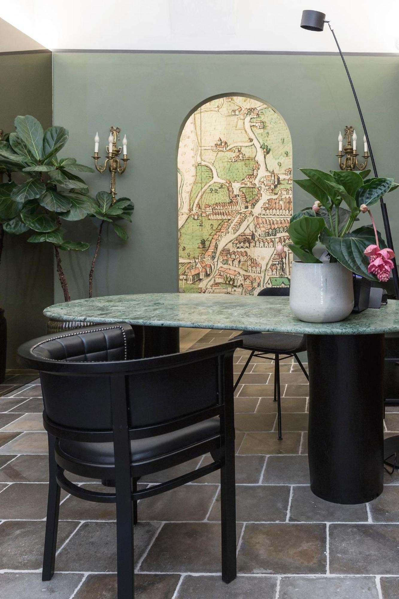 Goldenstern Townhouse Hotel Bolzano Ngoại thất bức ảnh