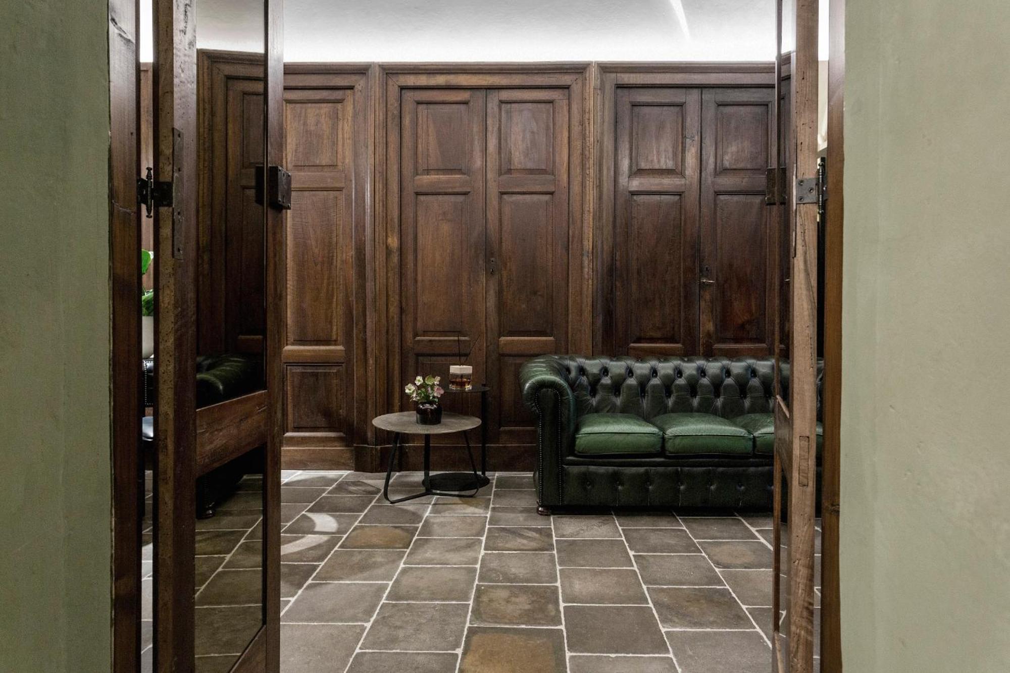 Goldenstern Townhouse Hotel Bolzano Ngoại thất bức ảnh